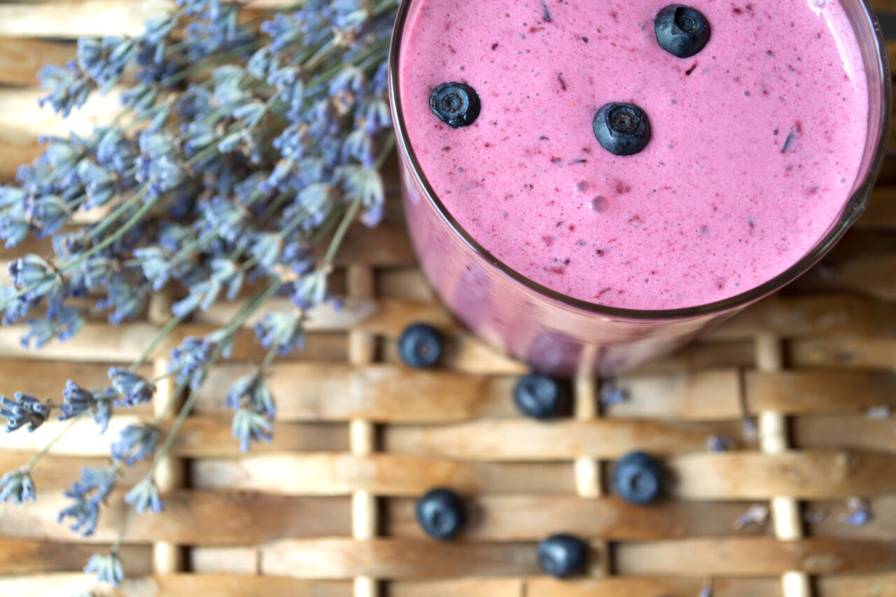 blueberry,with,lavender,and,milkshake
