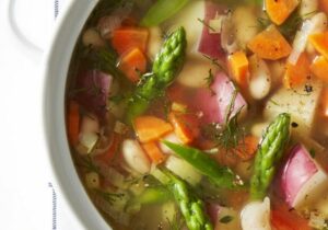 refreshing vegan spring ministrone soup