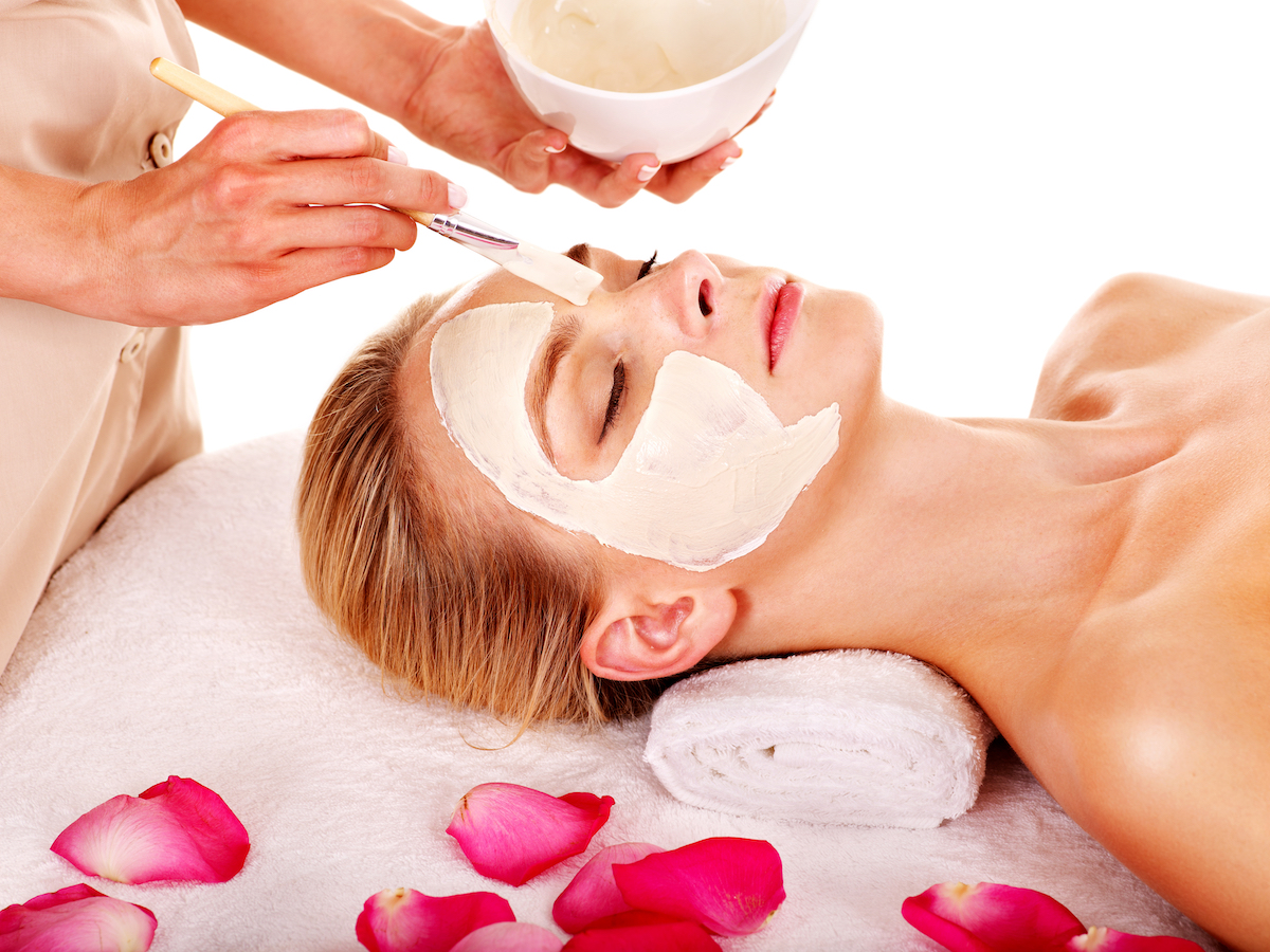 rose and sandalwood face mask