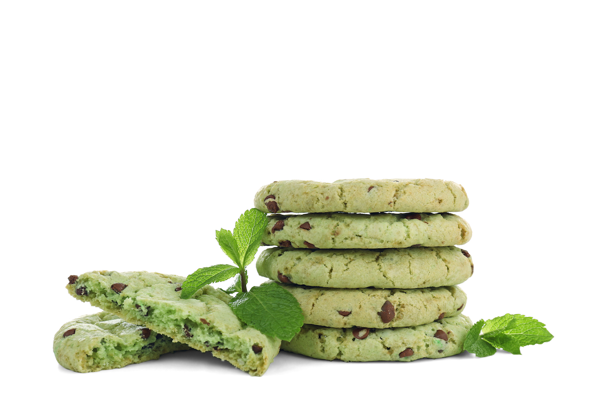 st. paddys day mint chocolate chip cookies