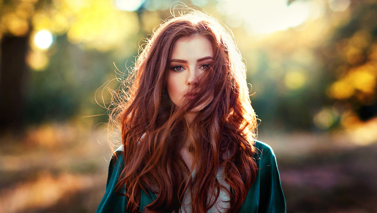 close,up,portrait,of,a,beautiful,red,haired,girl,in